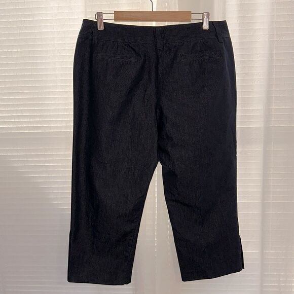 DB 16 Dark Blue Wash Three Button Side Hem Two Button Waist Capri Jeans - Picture 2 of 14